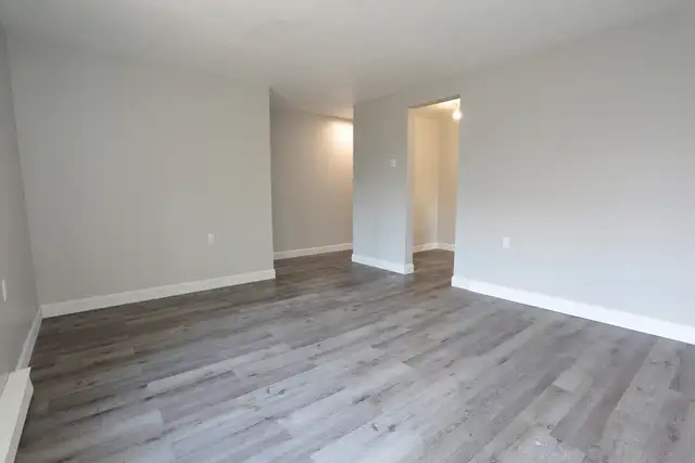 Crystal Heights Townhouses - Renovated 3 Bedroom Townhouse House in Long Term Rentals in Sault Ste. Marie - Image 11