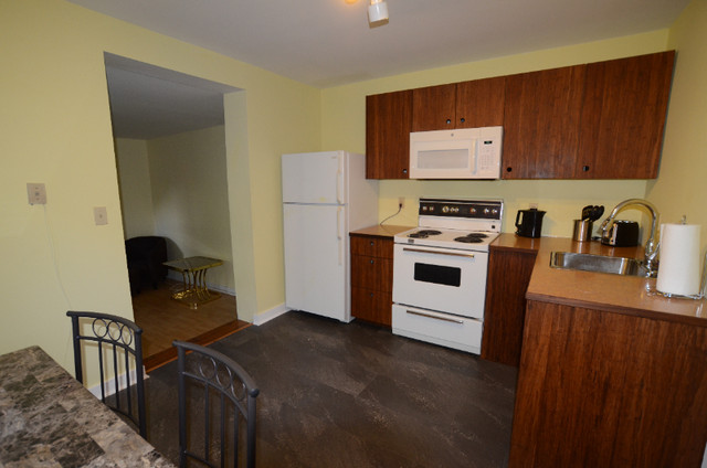 154 King st E. Kingston K7L 3A1  Unit #4 Available May 1st in Long Term Rentals in Kingston