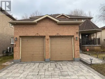 Amazing 1bedroom basement apartment with Separate Entrance in Richmond Hill. Located in highly desir...