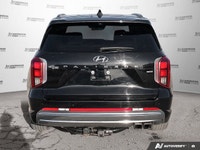 Take the worry out of buying with this impeccable 2023 Hyundai Palisade. Tire Pressure Monitoring Sy... (image 4)