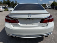 2017 HONDA ACCORD SPORT 6 SPEED MANUAL SUPER CLEAN MUST SEE ONLY $159.03 BI WEEKLY WITH $0 DOWN O.A.... (image 5)