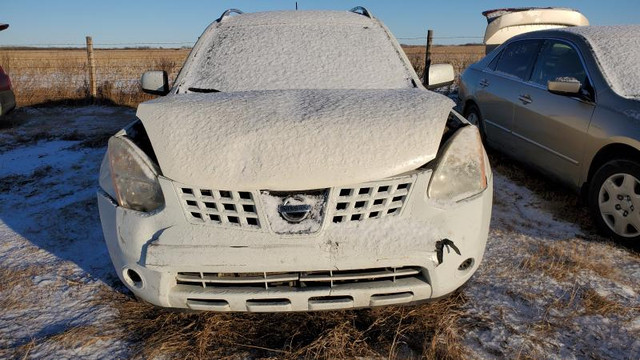 Parting out WRECKING: 2008 Nissan Rogue *parts* in Other Parts & Accessories in Saskatoon - Image 2