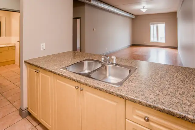 1 bedroom on Harmony Square - Available NOW in Long Term Rentals in Brantford - Image 6