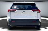 PRICING DISCLAIMER: The advertised price is for finance purchases only. A $1500.00 surcharge applies... (image 4)