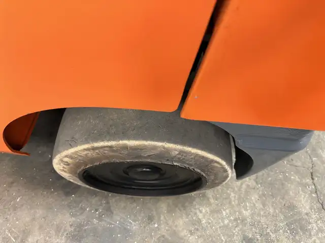 2008 Toyota indoor Forklift Lift Truck 5000lbs Capacity in Heavy Equipment in Hamilton - Image 12