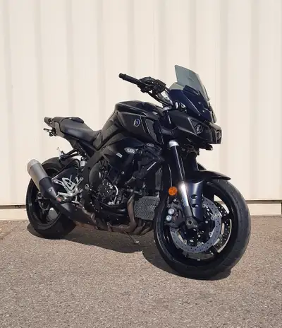 2021 Yamaha MT 10. Adjustable leavers. Windshield. Performance flashed ECU. Quad lock mount. Unit ha...