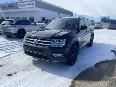 KBB.com Best Family Cars. This Volkswagen Atlas delivers a Regular Unleaded V-6 3.6 L/220 engine pow...