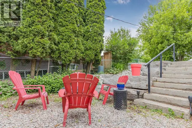 2233 NORTH ORR LAKE ROAD Springwater, Ontario in Houses for Sale in Oakville / Halton Region - Image 5