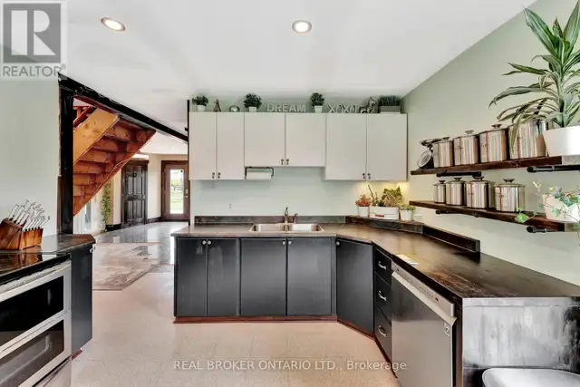 174 COUNTY 1 ROAD Elizabethtown-Kitley, Ontario in Land for Sale in Ottawa - Image 15