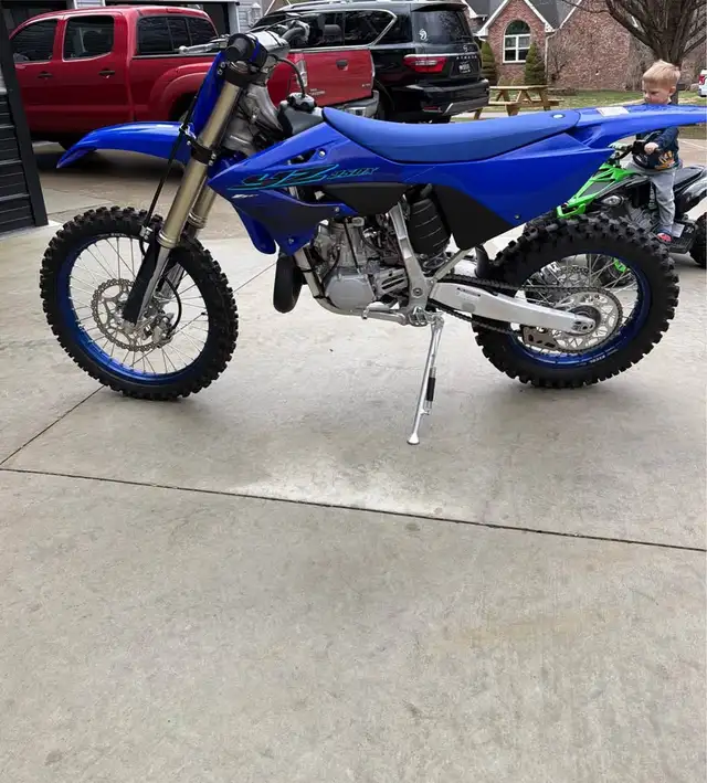 2024 YAMAHA YZ250X-BLUE! in Dirt Bikes & Motocross in Edmonton - Image 5