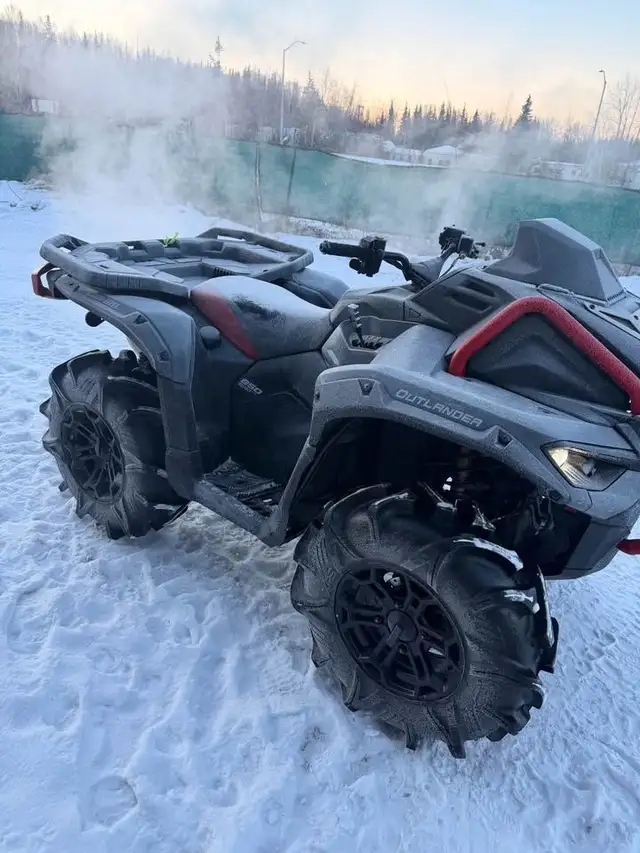 2025 CAN-AM OUTLANDER 850 XMR-BLACK! in ATVs in Sudbury - Image 3