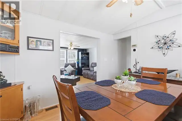 428 PINE Pass Wellington, Ontario in Houses for Sale in Oakville / Halton Region - Image 39