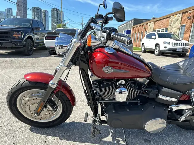 2009 Harley-Davidson Fat Bob ~ FAT BOB ~ 96CU ~ V&H EXHAUST ~ LO in Street, Cruisers & Choppers in City of Toronto - Image 19