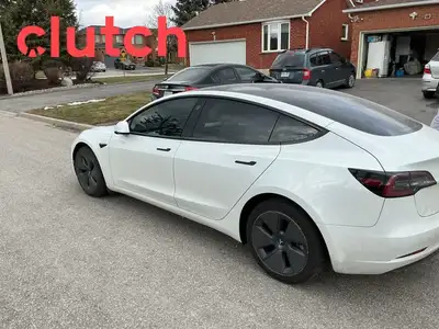 1 OWNER / Power Tailgate/Hatch, Auto Dimming Rearview Mirror, Front Heated Seats and more! Clutch is...