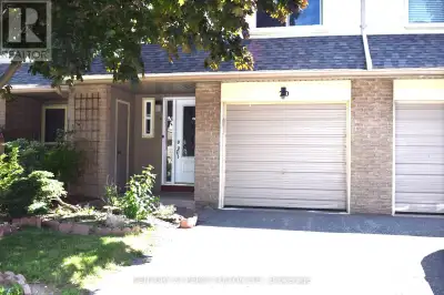 33 - 70 KNIGHTSBRIDGE WAY Markham (Markham Village), Ontario