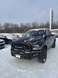 2019 RAM 1500 CLASSIC (image 1)