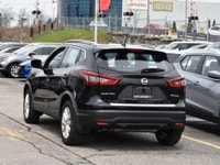 Sunroof, Alloys, Rear Camera, Remote Start, Low Mileage! Reignite the joy of driving with this sleek... (image 3)