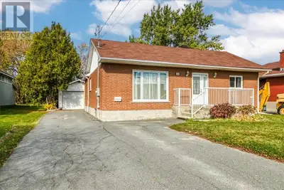 Welcome to this spacious brick bungalow in the heart of New Sudbury, offering six bedrooms, two full...