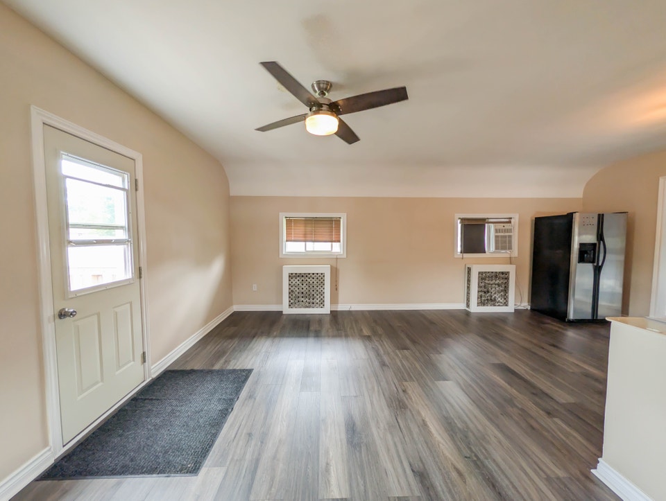 254 Hellems Ave, Welland - All Inclusive 2 Bed Upper Unit 4