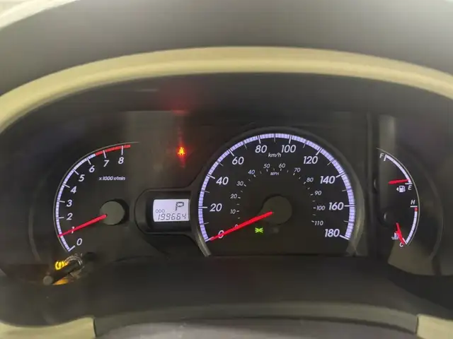 2011 Toyota Sienna LE in Cars & Trucks in City of Montréal - Image 10