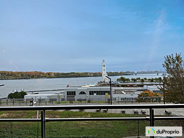$605,000 - Condominium in Ville-Marie (downtown, old Mtl) — photo 1
