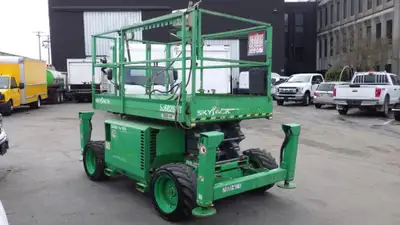 Abenante Motor Group (SK) 2015 Skyjack SJ6826RT Scissor Lift 4 wheel Drive Certification Decal to Fe...