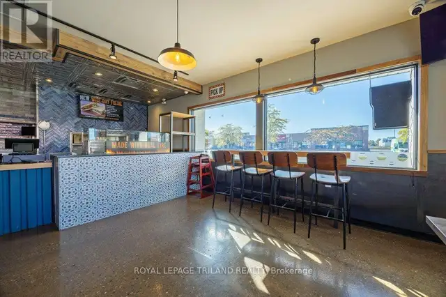 985 TALBOT STREET St. Thomas, Ontario in Commercial & Office Space for Rent in London - Image 17