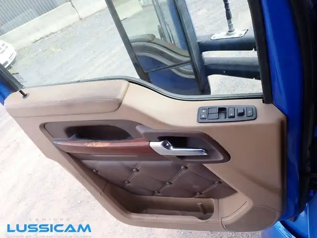 2020 Kenworth T680 in Heavy Equipment in Longueuil / South Shore - Image 14