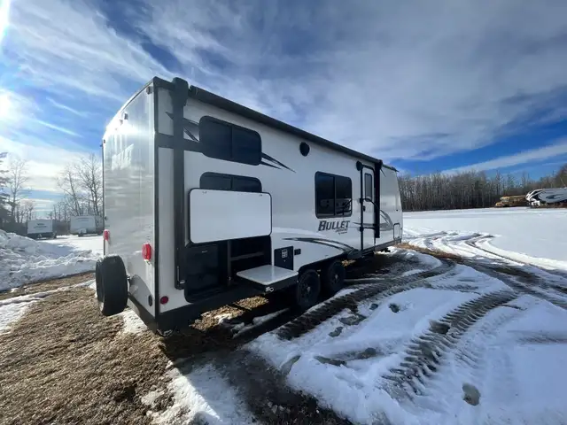 2021 KEYSTONE BULLET CROSSFIRE 2200BH21 (FINANCING AVAILABLE) in Travel Trailers & Campers in Kelowna - Image 6