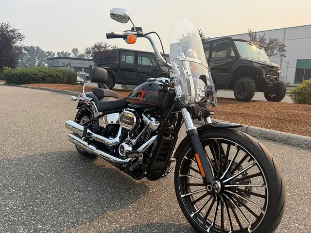 2024 Harley-Davidson Breakout in Street, Cruisers & Choppers in Chilliwack - Image 4