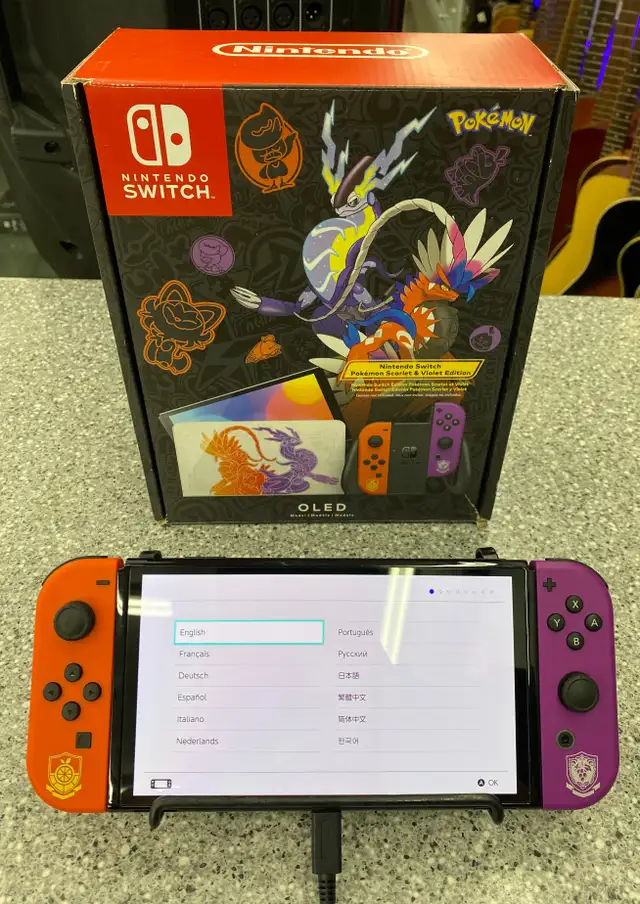 Nintendo Switch OLED Pokemon Scarlet Violet Edition in Nintendo Switch in City of Toronto - Image 2