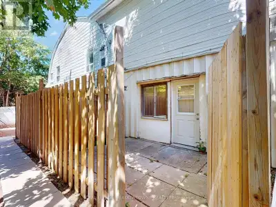Located in the heart of Downtown Georgetown, this spacious 2nd-floor two bedroom / 1 bath apartment...