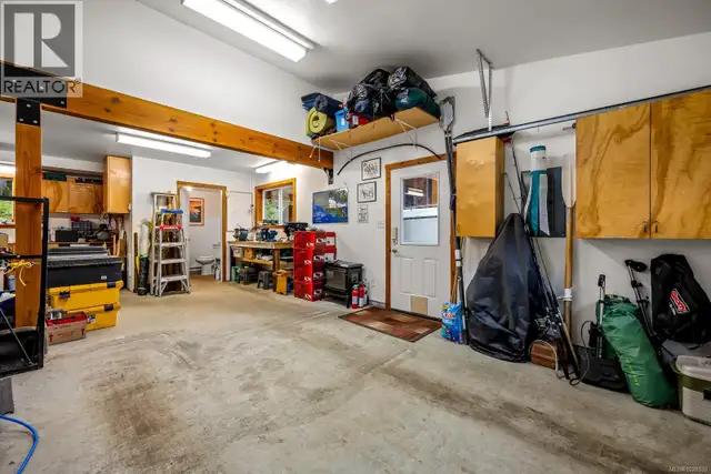 1590 Carrington Bay Rd Whaletown, British Columbia in Houses for Sale in Campbell River - Image 34