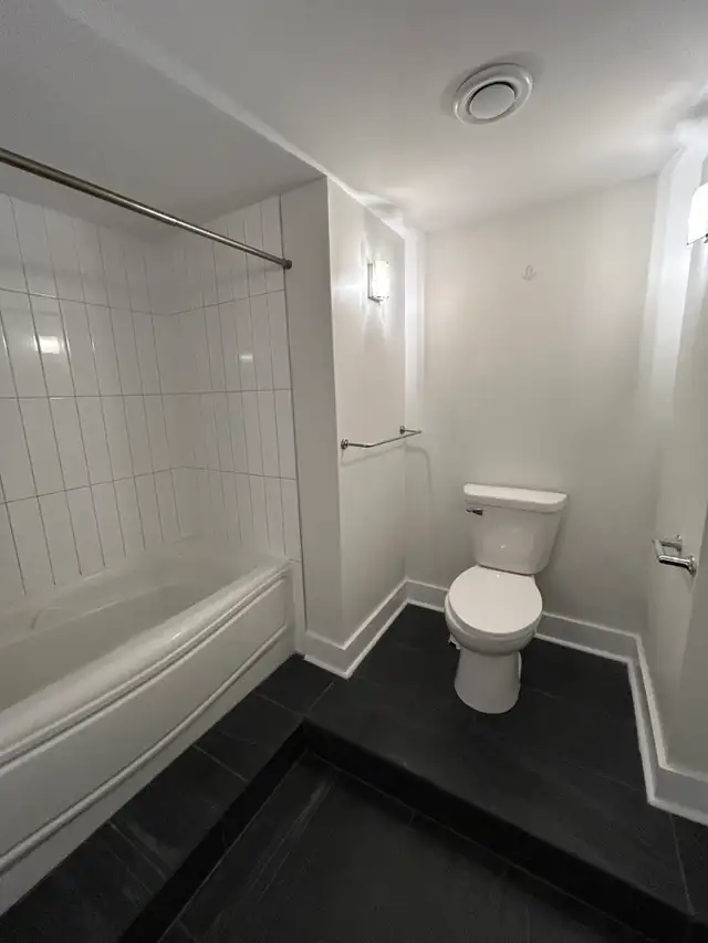 Bright Spacious 2 Bedrooms Apartments North End in Long Term Rentals in City of Halifax - Image 22