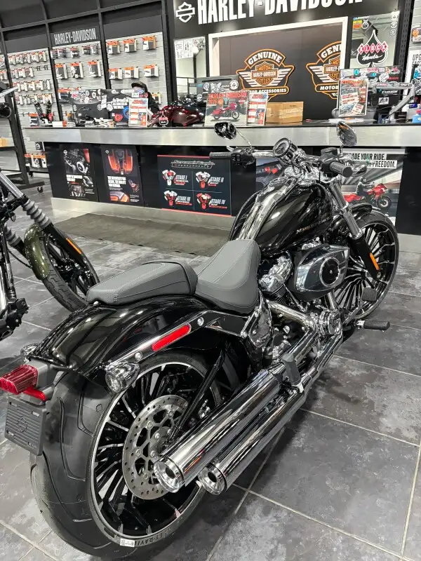 2026 Harley-Davidson Breakout in Street, Cruisers & Choppers in Sudbury - Image 8