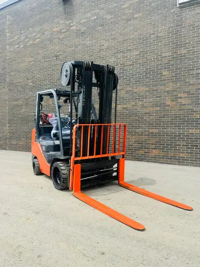 Keywords: used forklift, Toyota forklift, 6,500 lbs forklift, propane forklift, forklift for sale, w...