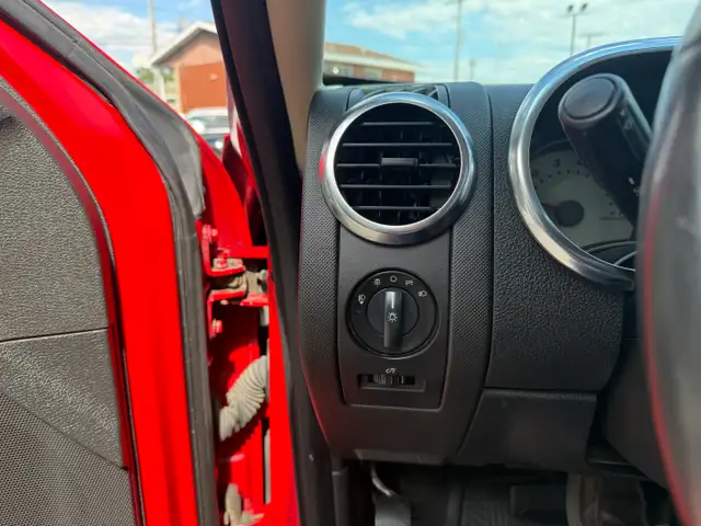 2010 Ford Explorer Sport Trac Adrenalin in Cars & Trucks in Longueuil / South Shore - Image 30