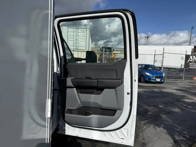 2024 Ford F-550 Crew Cab 4x4 Service Truck with Welder and Compr in Heavy Trucks in City of Montréal - Image 74