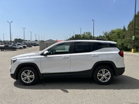 // ACCIDENT FREE!! // At Haldimand Motors Ltd. in Cayuga, this used 2021 GMC Terrain SLE AWD is a sm... (image 9)
