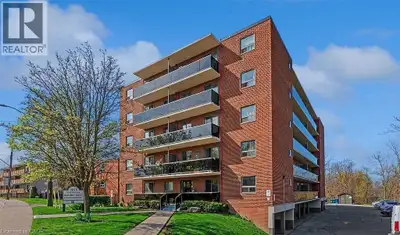 Ready to Move In! Clear View to Wooded Area. This Open Concept 1 Bedroom Renovated Condo Has and Acc...