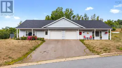 Welcome to 23 Kimbrough Court in the lovely community of Greenwich. This 19 year old semi-detached f...