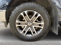 2022 Ford F-150 SuperCrew Tough, versatile, and built to handle both work and everyday life, this 20... (image 6)