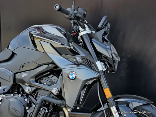 2026 BMW F 900 R Triple Black in Sport Touring in Oshawa / Durham Region - Image 14