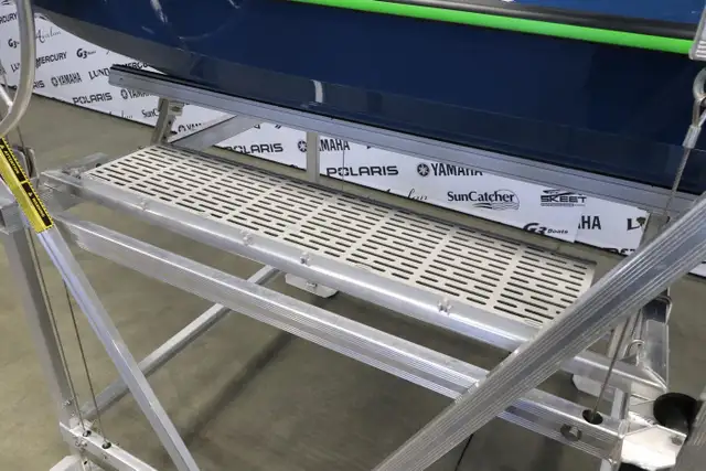 2025 QUAI BERTRAND MULTIMASTER M1200V ÉLÉVATEUR VERTICAL POUR MO in Cargo & Utility Trailers in Laurentides - Image 9