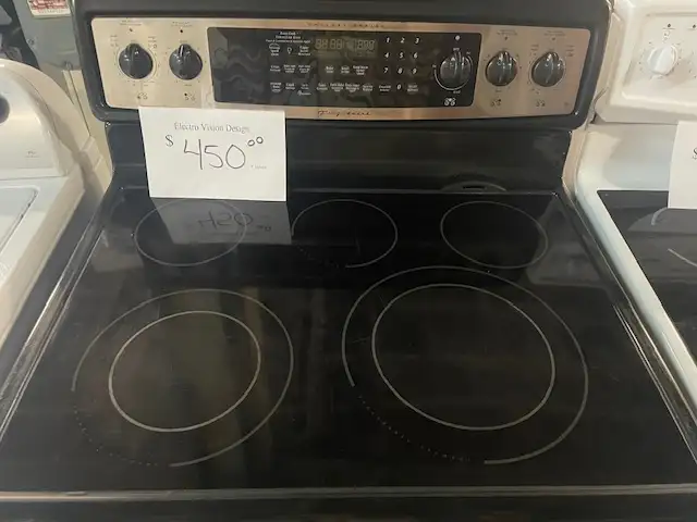 Cuisinière stainless four autonettoyant Frigidaire in Stoves, Ovens & Ranges in City of Montréal - Image 3
