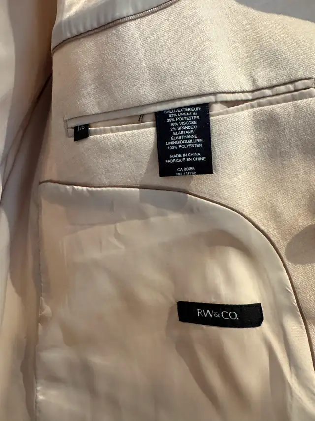DOUBLE BREATED tuxedo jacket mens in Men's in Hamilton - Image 3