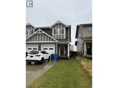 This expansive, well-maintained duplex boasts four bedrooms and four bathrooms - including an ensuit...