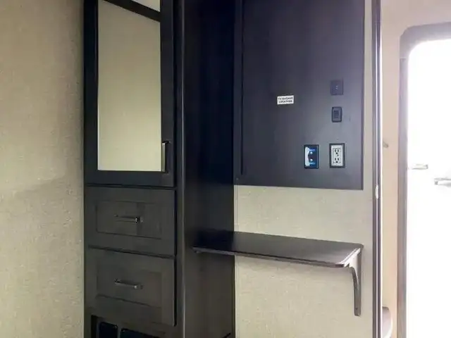 2021 GRAND DESIGN REFLECTION 367BHS (FINANCING AVAILABLE) in Travel Trailers & Campers in Cambridge - Image 7