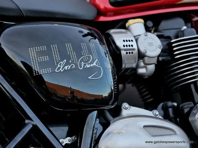 Triumph Bonneville T120 Elvis Presley Limited Edition Carn in Street, Cruisers & Choppers in Oshawa / Durham Region - Image 16
