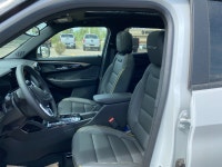 Discover the 2026 Chevrolet Trailblazer ACTIV: a bold, all-wheel-drive SUV designed for Canadian adv... (image 8)